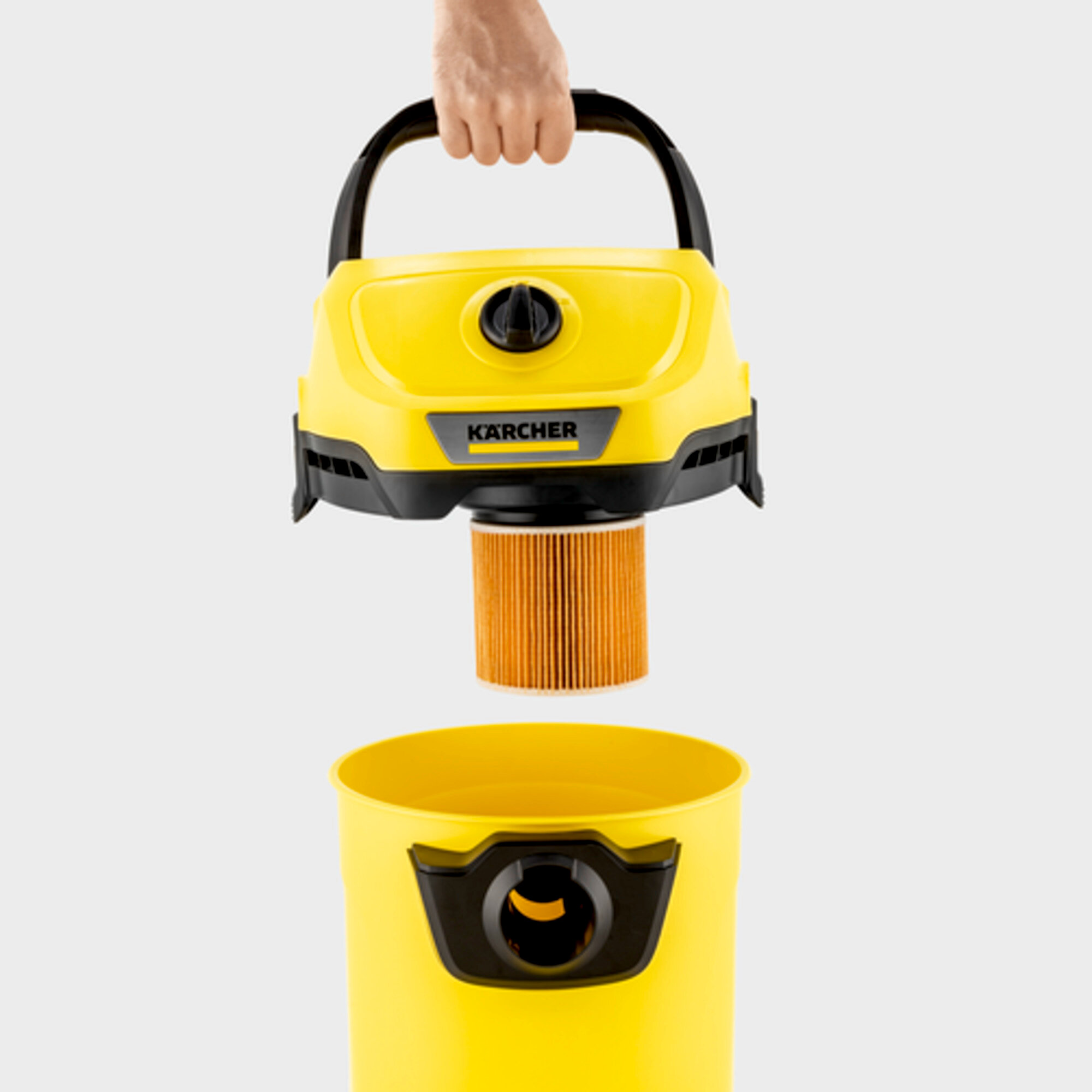 Хозяйственный пылесос Karcher WD 3 V-17/4/20 - <h3>Неразборный патронный фильтр</h3>
<p>
	 Для чередования операций влажной и сухой уборки без замены фильтра. Простые установка и отсоединение фильтра путем поворота, без использования дополнительного фиксирующего элемента.
</p>