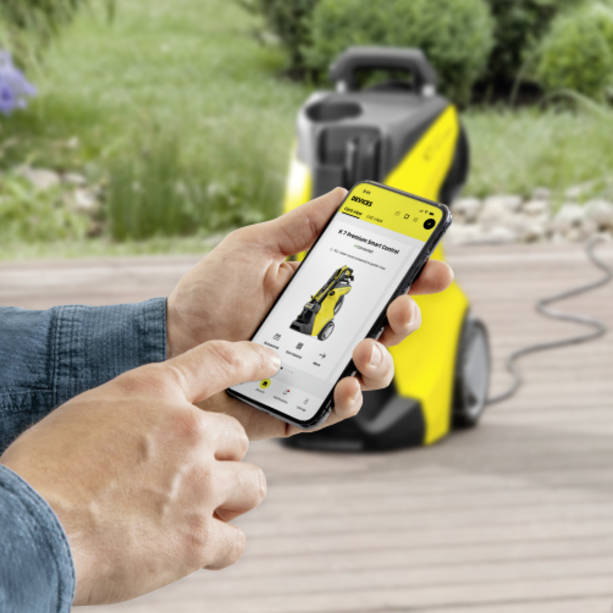 Мойка высокого давления Karcher K 4 Power Control - <h3>Мобильное приложение Home & Garden</h3>
Приложение Karcher Home & Garden позволит Вам стать экспертом в области уборки. Воспользуйтесь обширным опытом Karcher для достижения превосходных результатов чистки. Удобный и всеобъемлющий сервис: вся необходимая информация об аппарате, его применении и нашем сервисном портале.