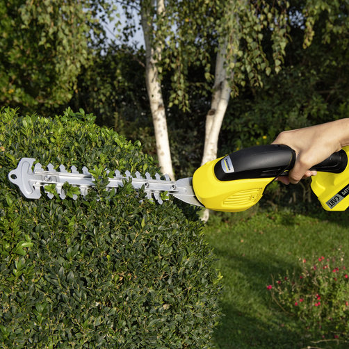 Аккумуляторные ножницы Karcher GSH 18-20 Battery - <h3>Pешение «2 в 1»</h3>
Легкая замена ножа для травы ножом для кустарника и наоборот.