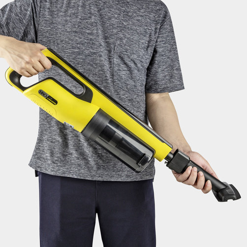 Вертикальный аккумуляторный пылесос Karcher VC 4s Cordless Plus - <h3>Удобство выполнения работ</h3>
<p>
	 Узкий корпус и оптимальное распределение массы для уборки без переутомления. Запатентованная конструкция выключателя и двойной рукоятки для максимального удобства в работе. Насадка для пола с поворачивающимся на 180° шарниром для легкого маневрирования вокруг мебели.
</p>
