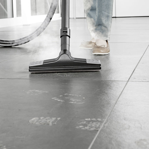 Паропылесос Karcher SV 7 - <h3>Аппарат 3 в 1</h3>
<p>
	 Обработка паром, всасывание и сушка за один проход.
</p>
