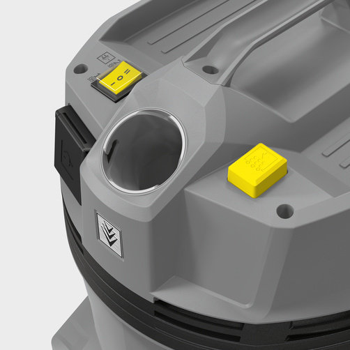 Профессиональный пылесос Karcher NT 22/1 Ap Te L - <h3>Легкий вес с компактными габаритами</h3>
Аппарат легко и надежно перемещается и хранится.