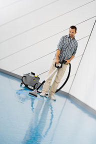 Профессиональный моющий пылесос Karcher Puzzi 10/1 - изображение 4